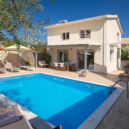 Grappolo Lefkada Villas - Vilana Ideal For Families And Small Groups Apolpaina Buitenkant foto