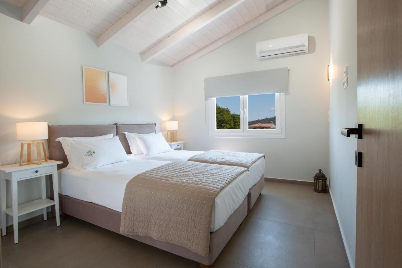 Grappolo Lefkada Villas - Vilana Ideal For Families And Small Groups Apolpaina Buitenkant foto